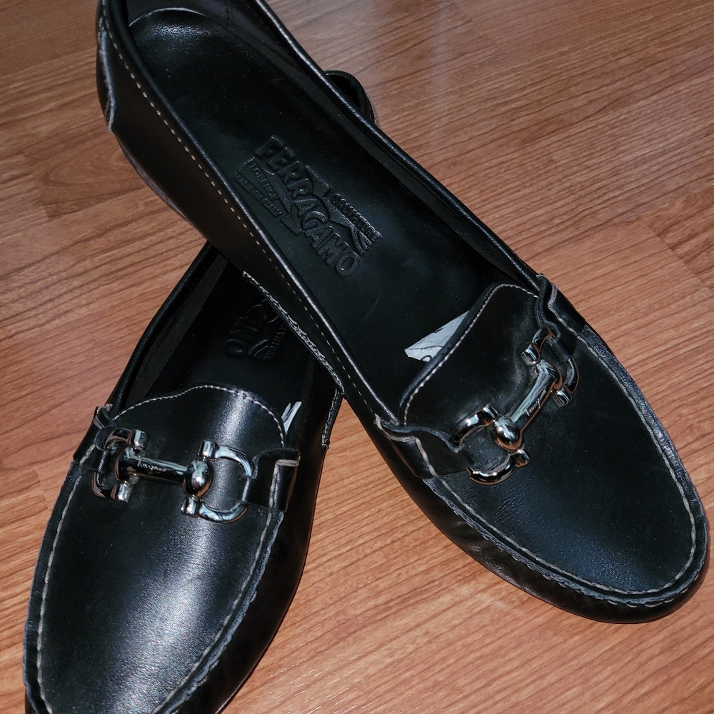 Salvatore Ferragamo flats
